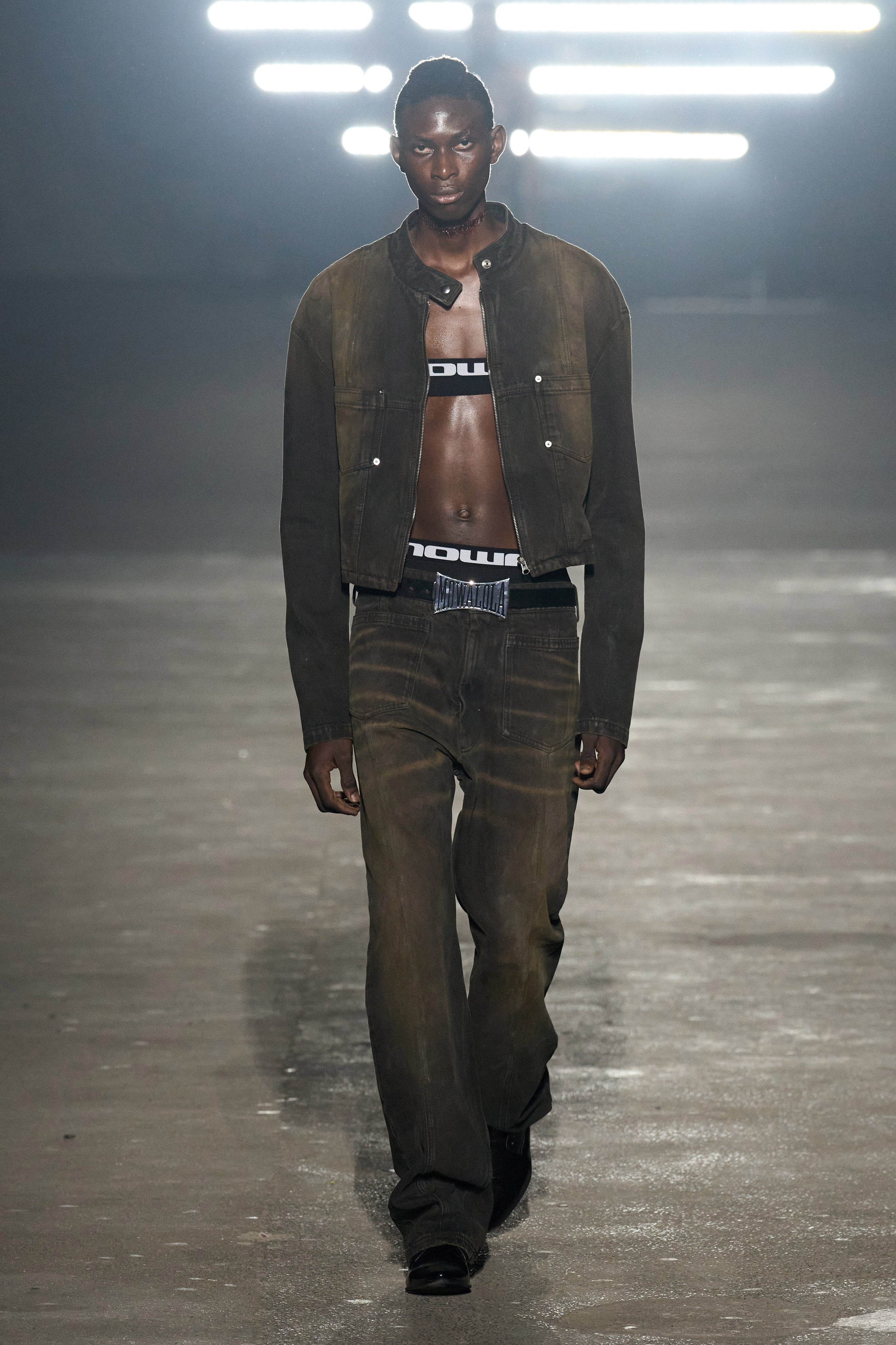 runway image