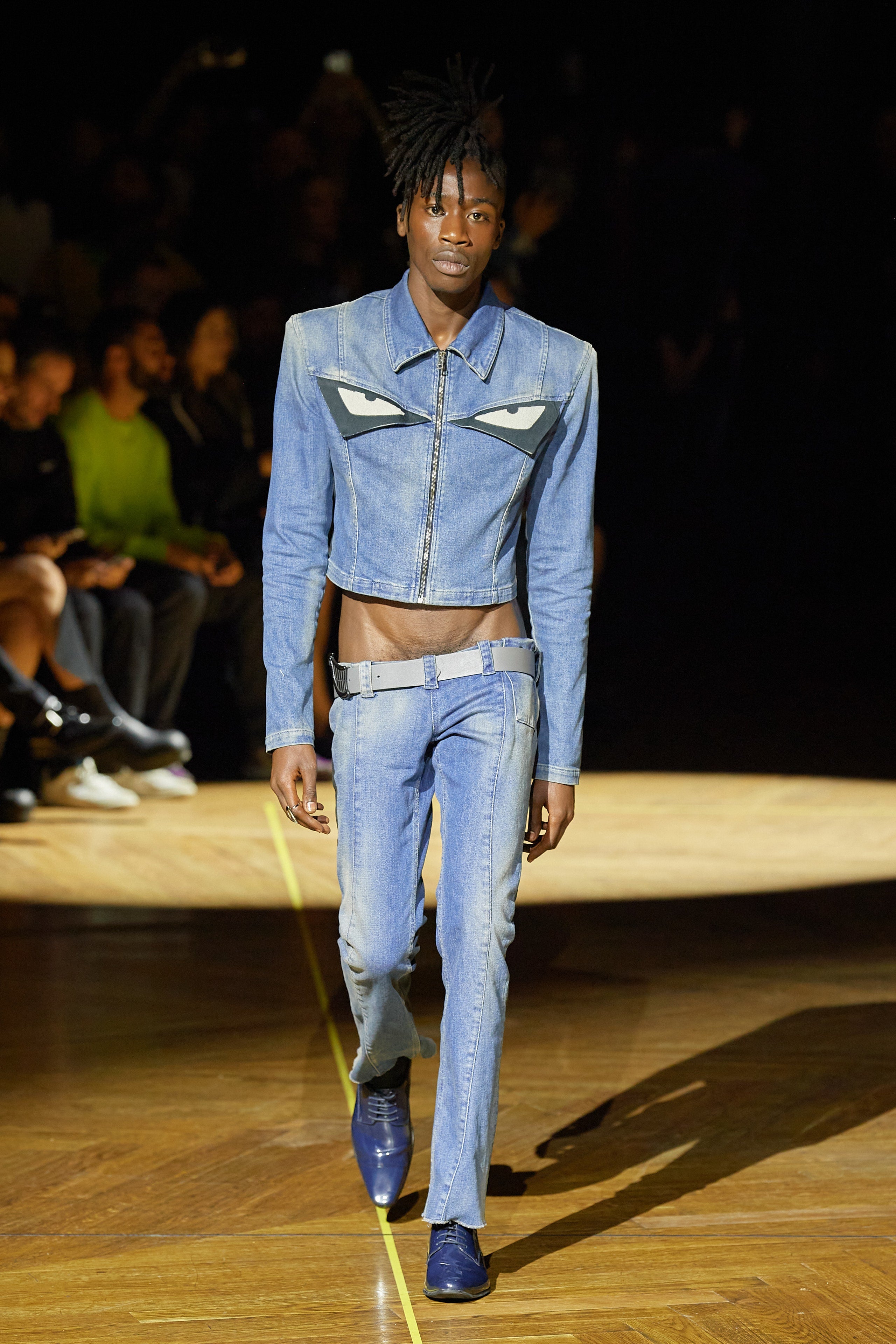 runway image