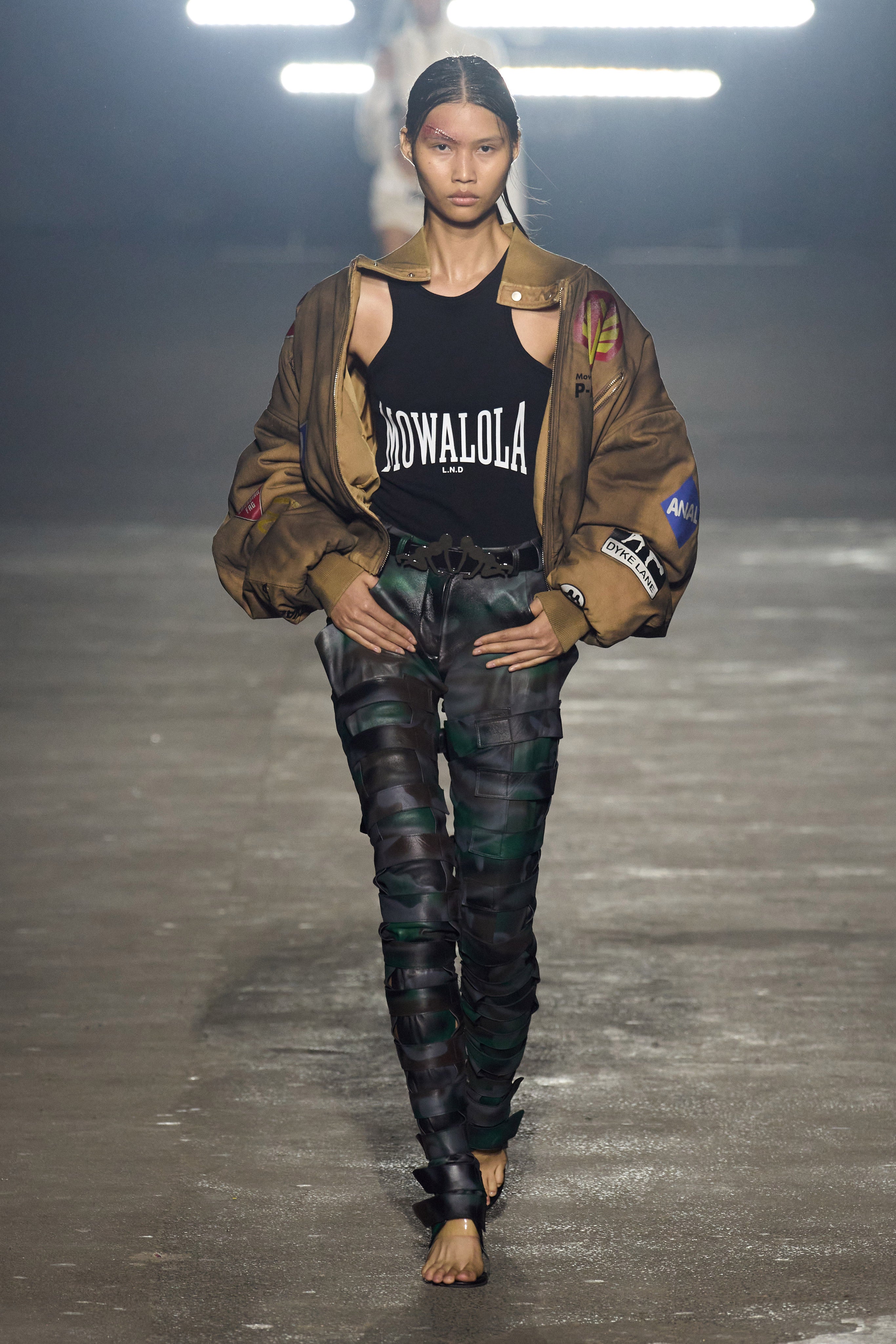 runway image