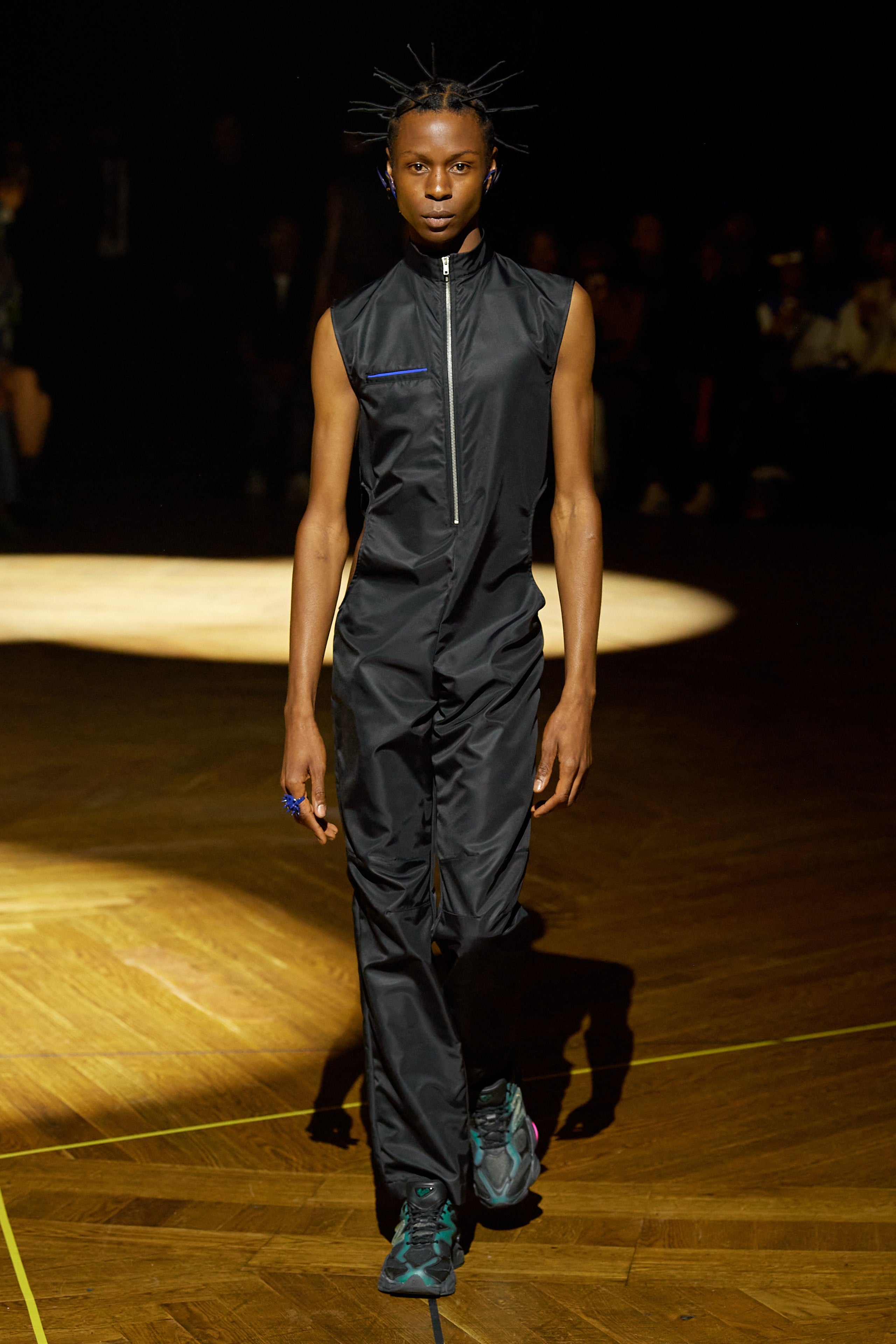 runway image