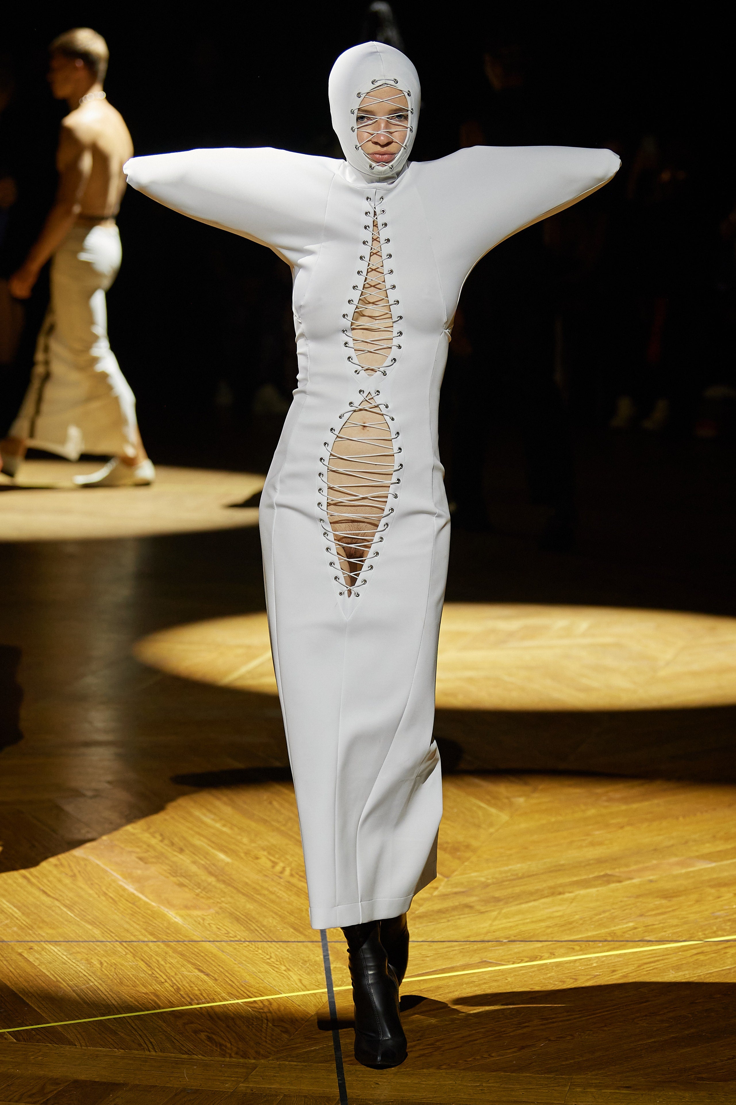 runway image