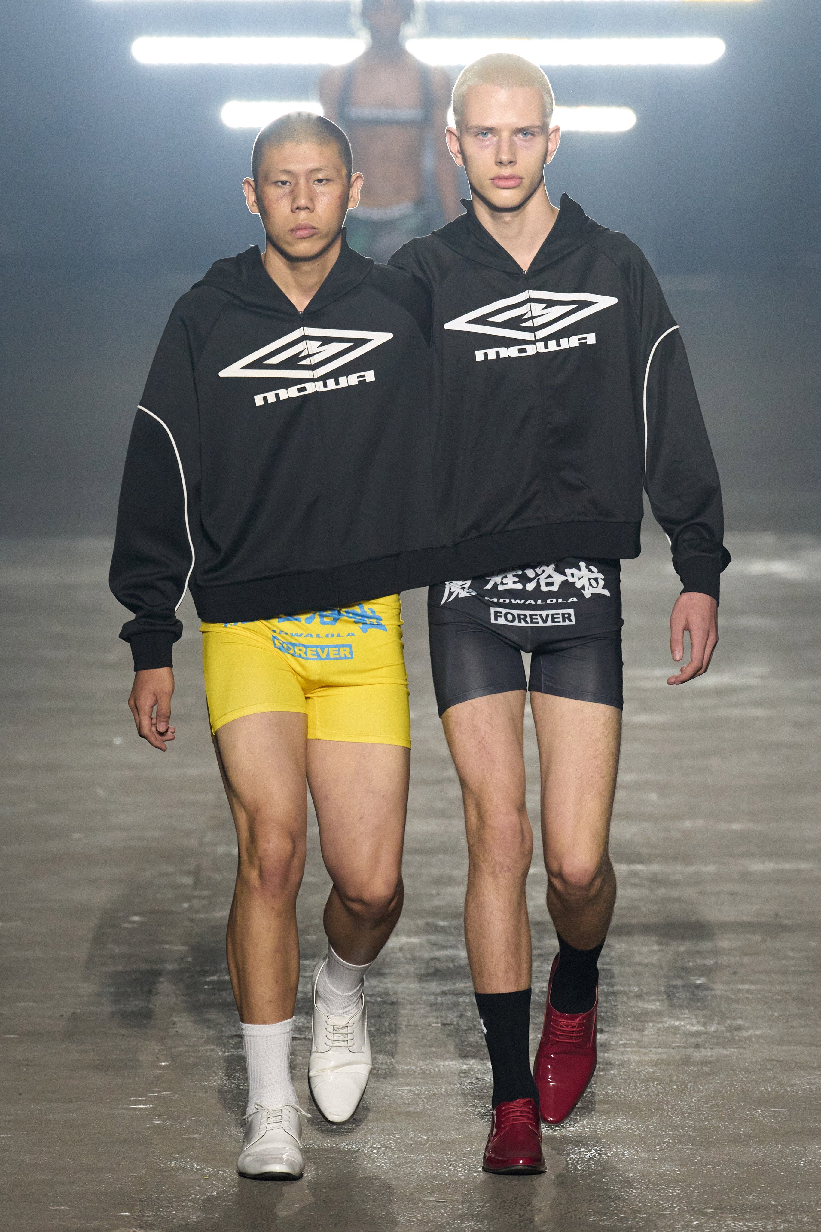 runway image