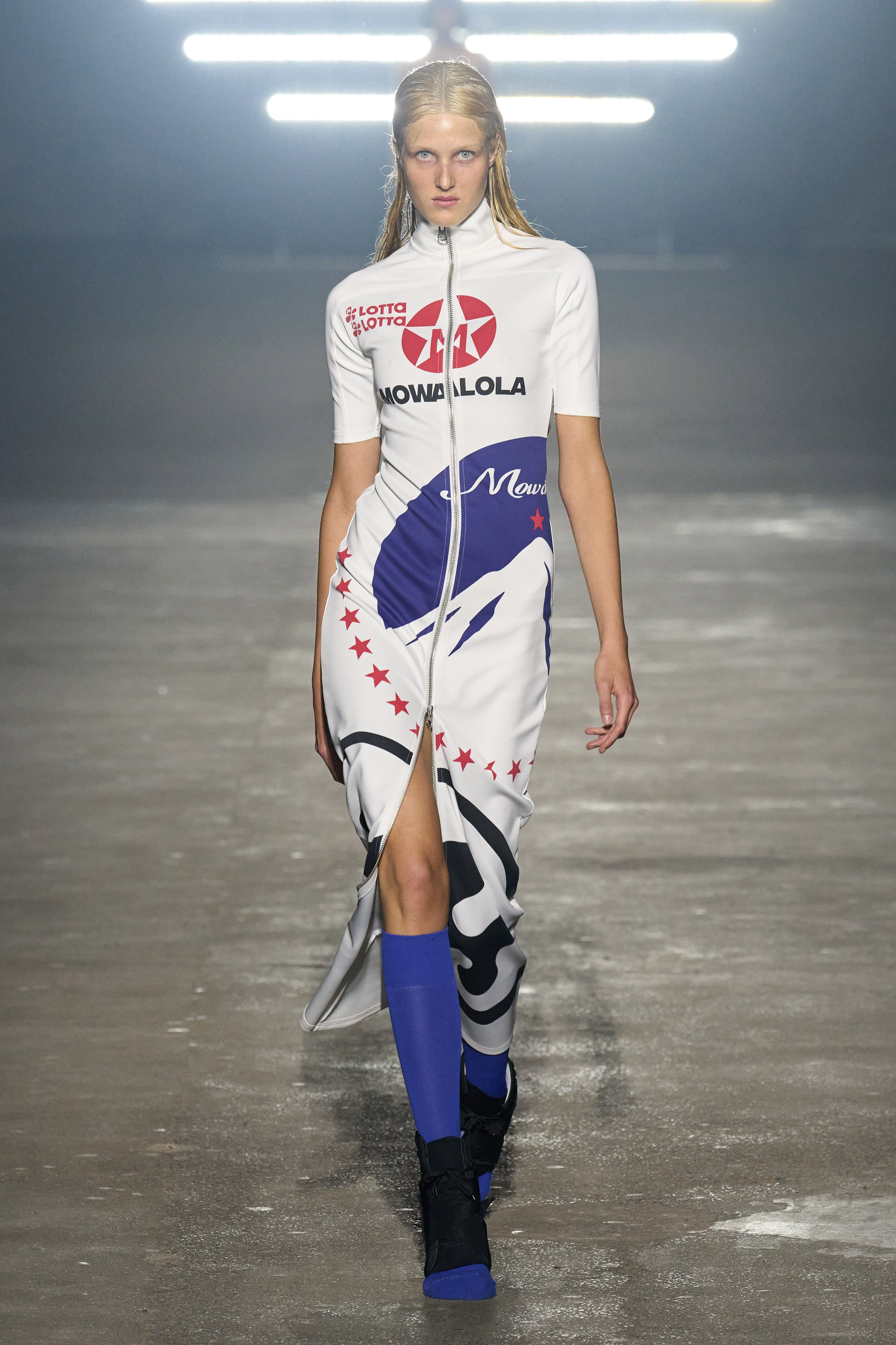 runway image