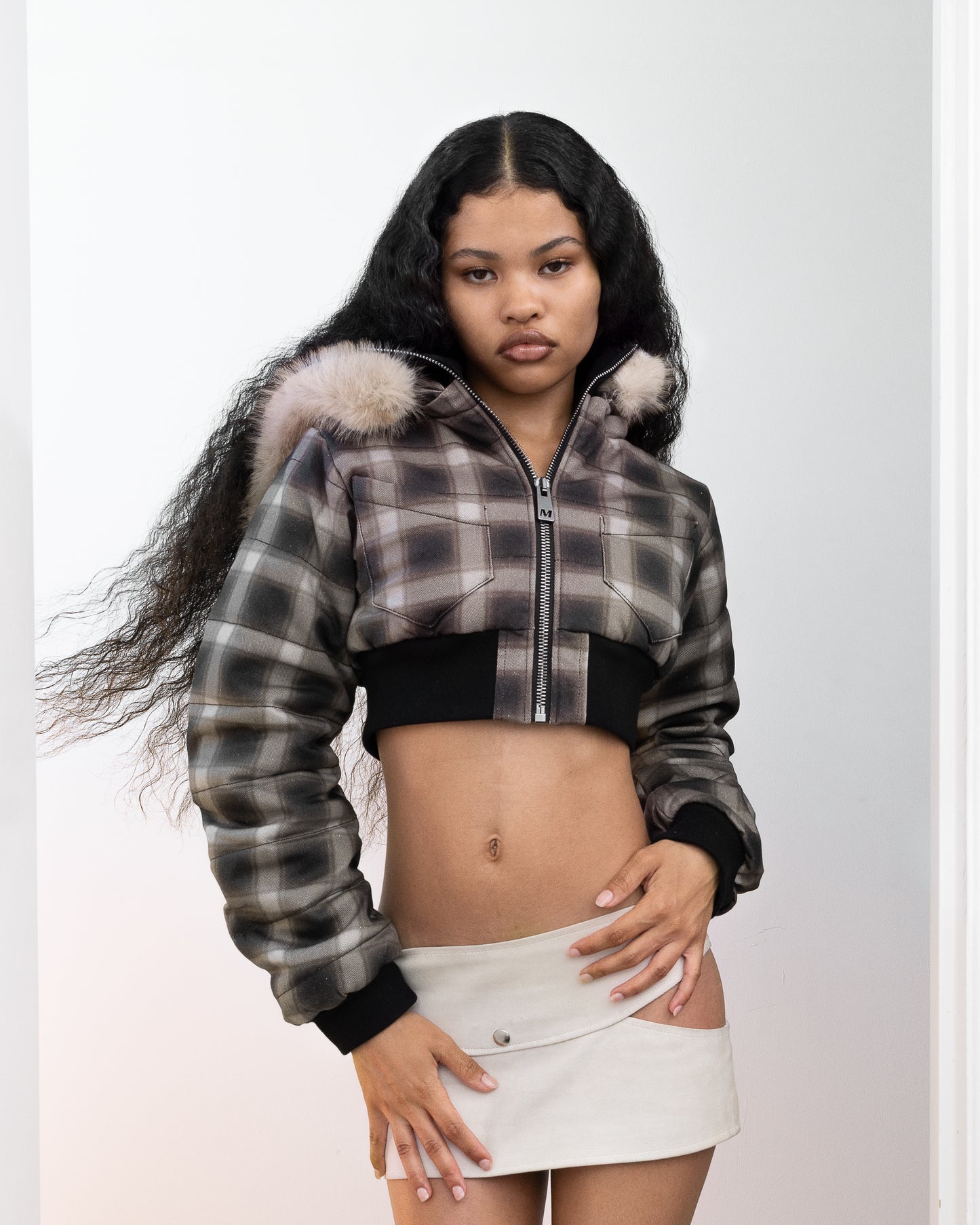 CROPPED PUFFER BROWN TARTAN