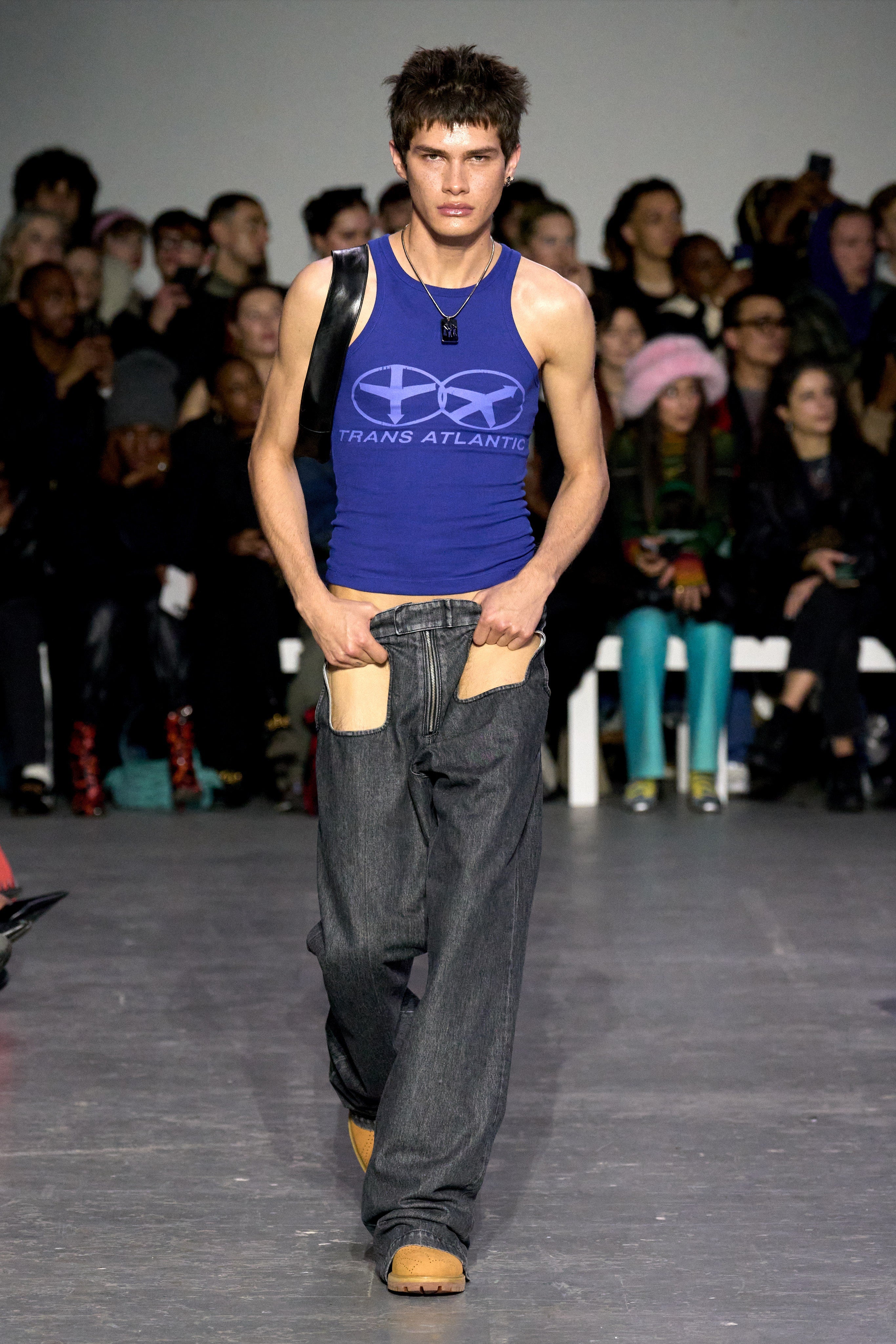 runway image