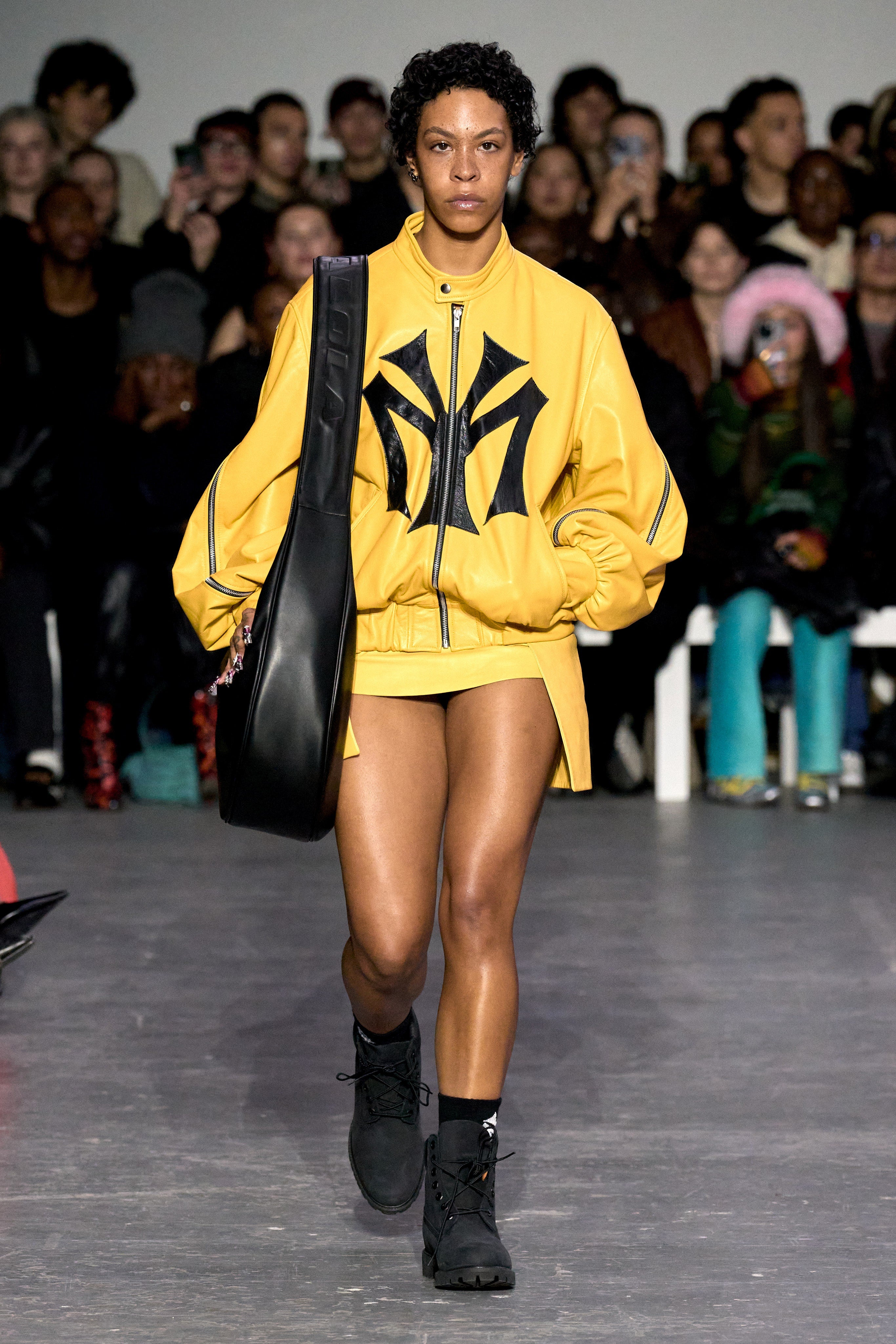 runway image