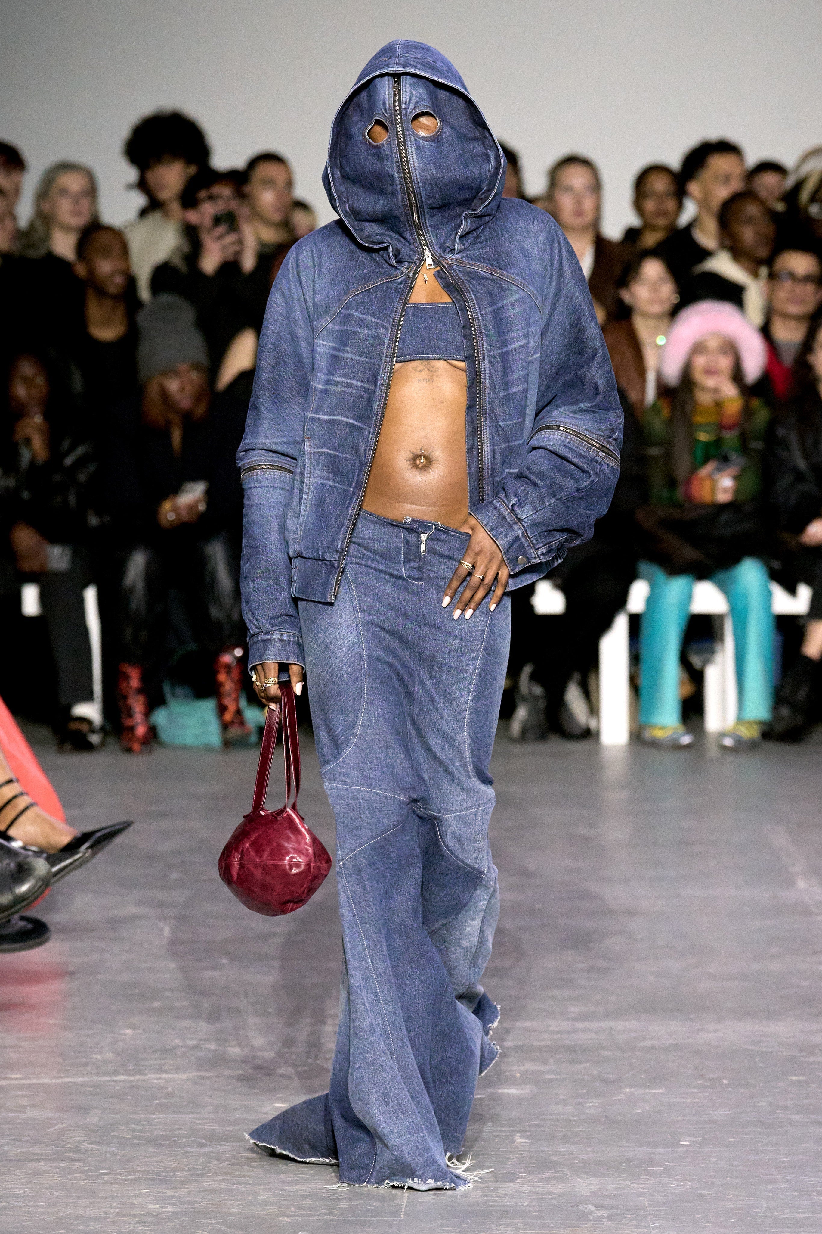 runway image