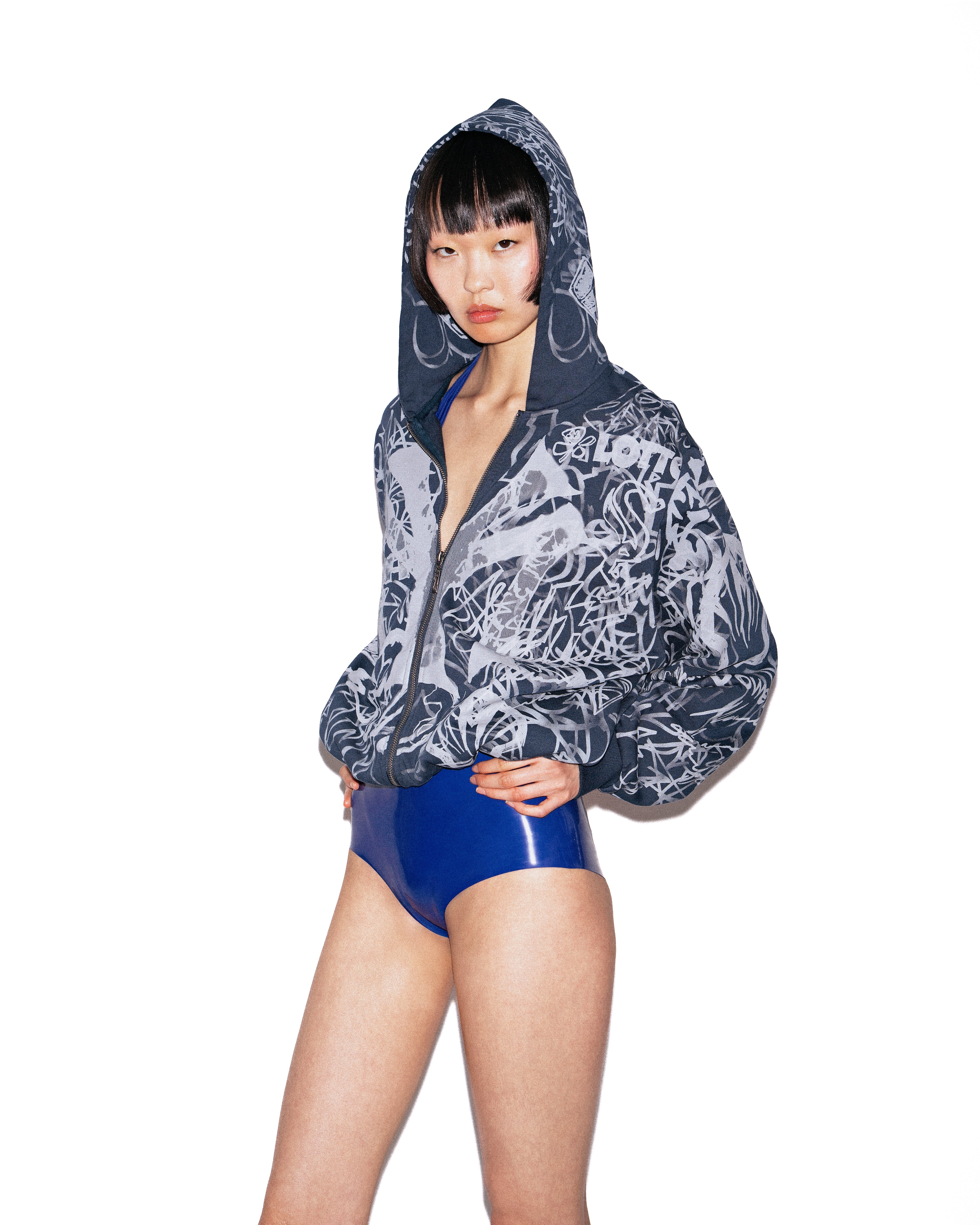 GRAFFITI TRACK TOP NAVY – MOWALOLA