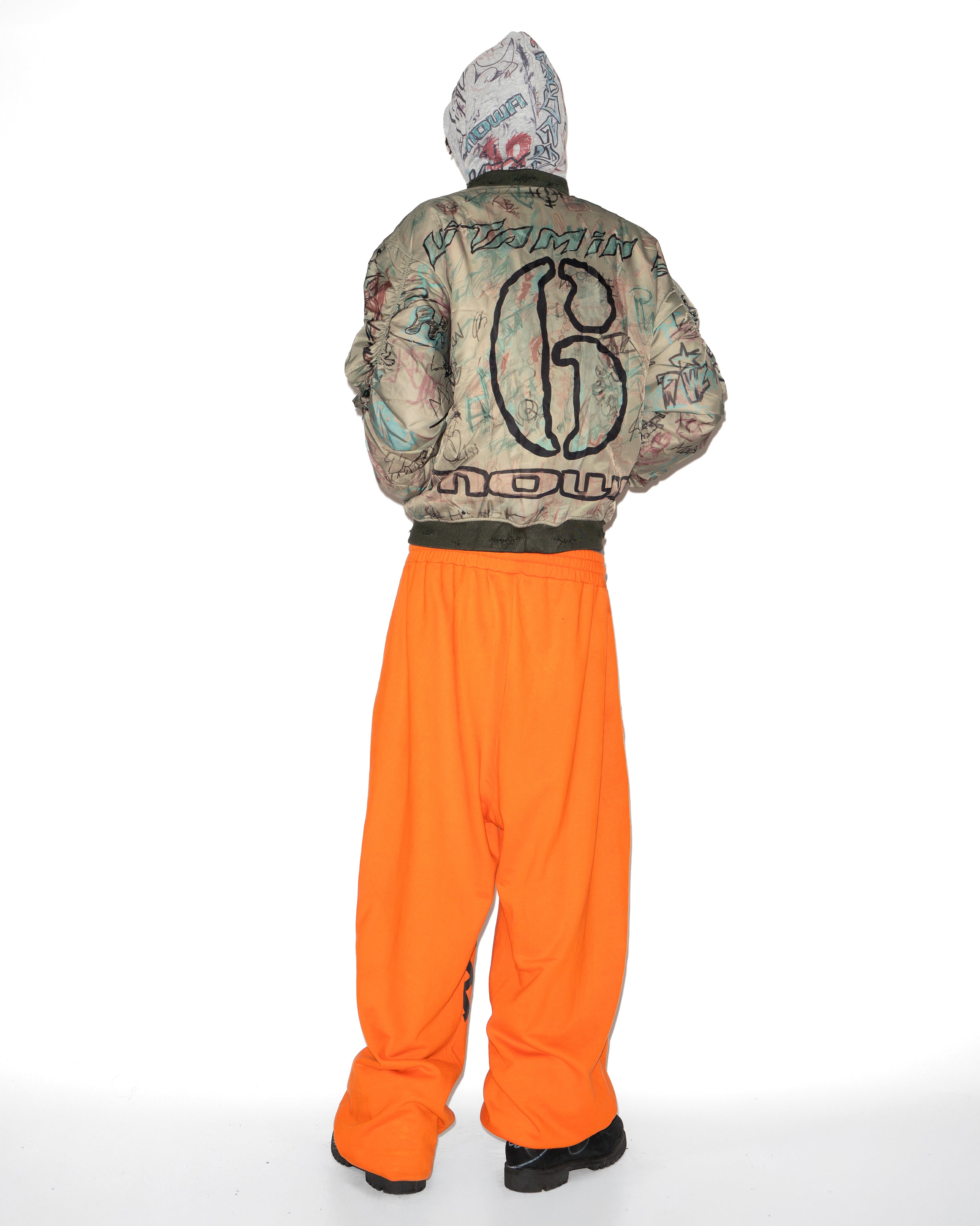 GRAFFITI BOMBER Image 2