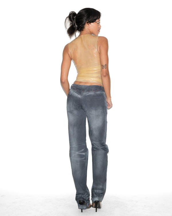 STRAIGHT-LEG BLACK JEANS