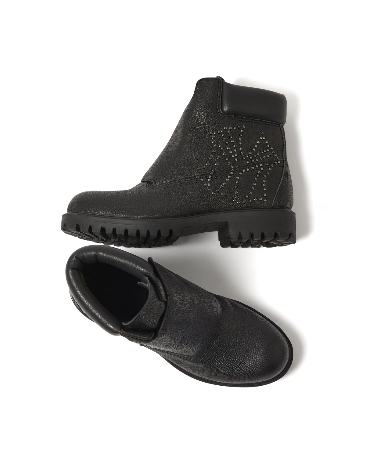 REIGN BOOT BLACK BULLET
